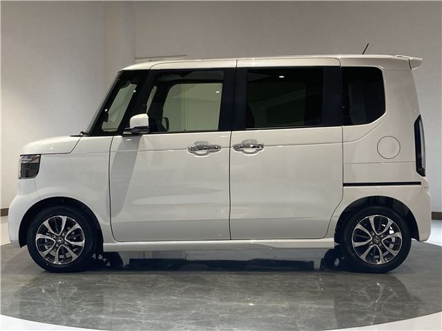 HONDA N BOX 2024 Image 31