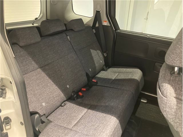 TOYOTA SIENTA HYBRID 2023 Image 31