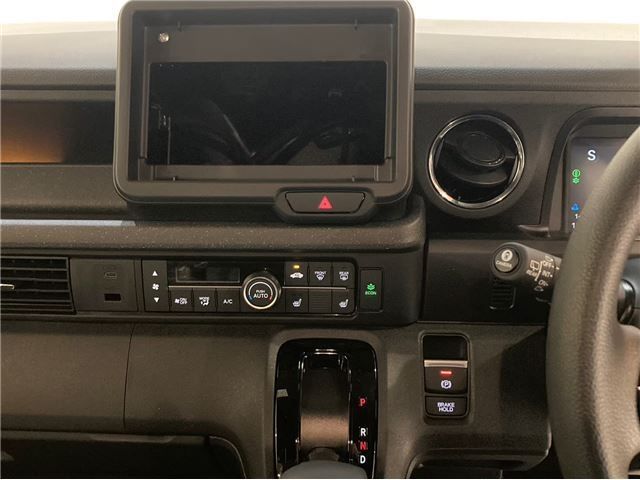 HONDA N BOX CUSTOM 2023 Image 31