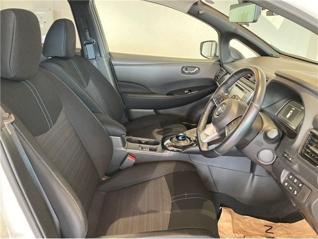 NISSAN LEAF 2018 Image 31