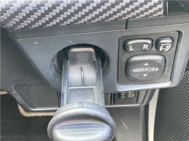 TOYOTA COROLLA FIELDER HYBR 2017 Image 31