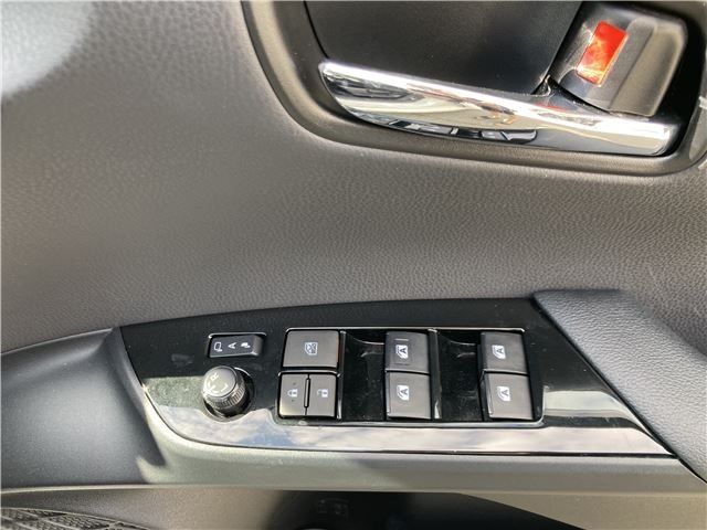 TOYOTA PRIUS PHV 2017 Image 31