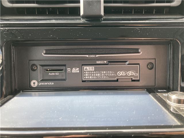 TOYOTA PRIUS PHV 2017 Image 31