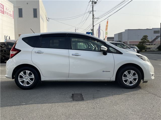 NISSAN NOTE 2017 Image 31