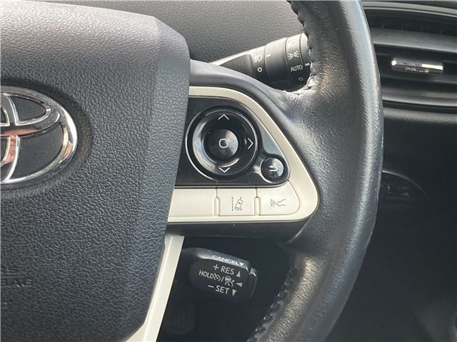 TOYOTA PRIUS 2016 Image 31