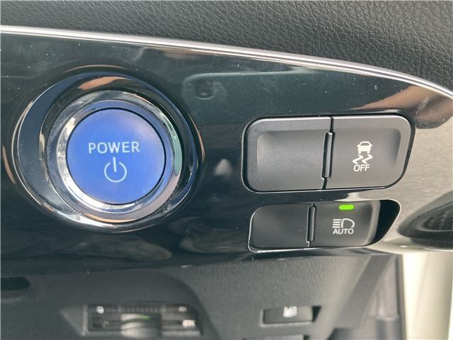 TOYOTA PRIUS 2016 Image 31