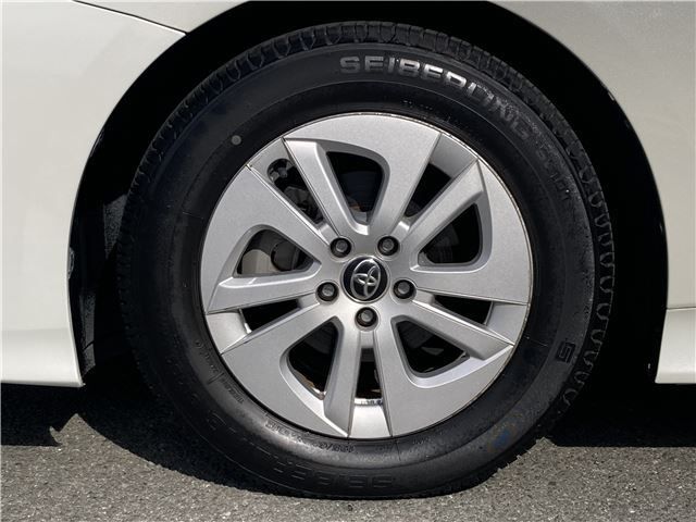 TOYOTA PRIUS 2016 Image 31