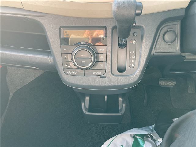 SUZUKI WAGON R 2013 Image 31