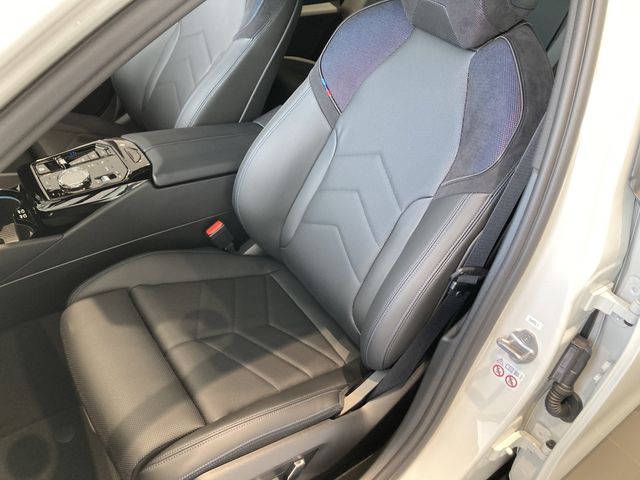 BMW 5SERIES TOURING 2025 Image 31