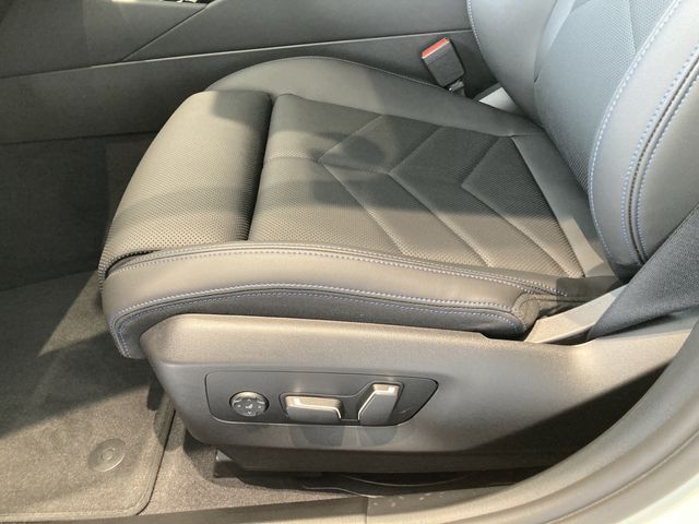 BMW 5SERIES TOURING 2025 Image 31