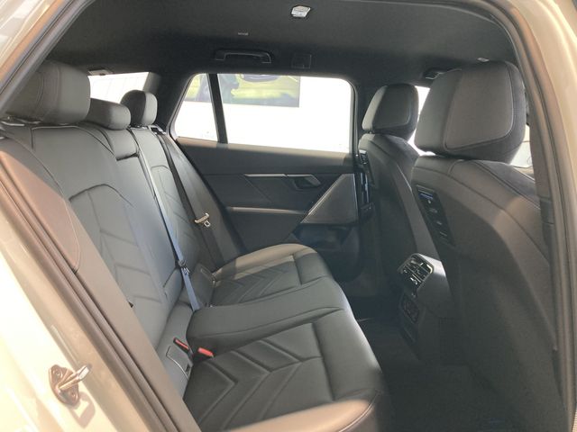 BMW 5SERIES TOURING 2025 Image 31