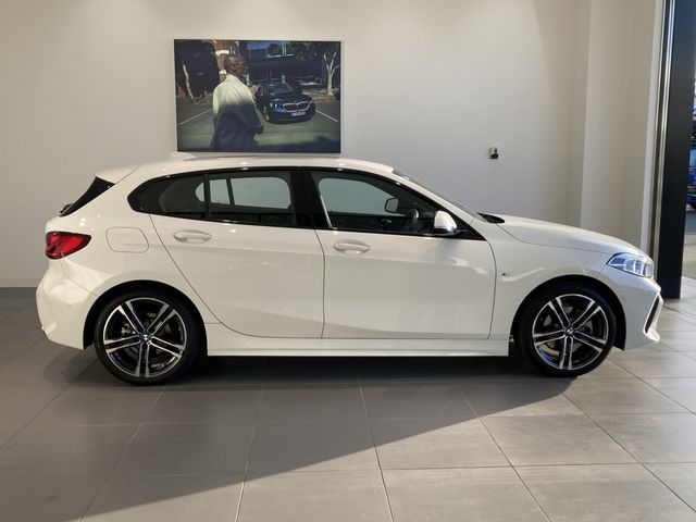 BMW 1SERIES 2024 Image 31