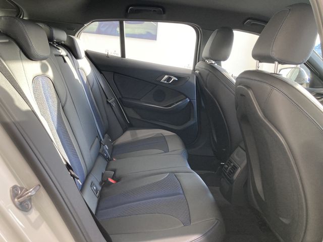 BMW 1SERIES 2024 Image 31