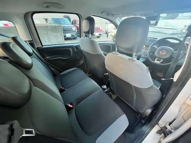FIAT PANDA 2017 Image 31
