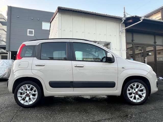 FIAT PANDA 2017 Image 31