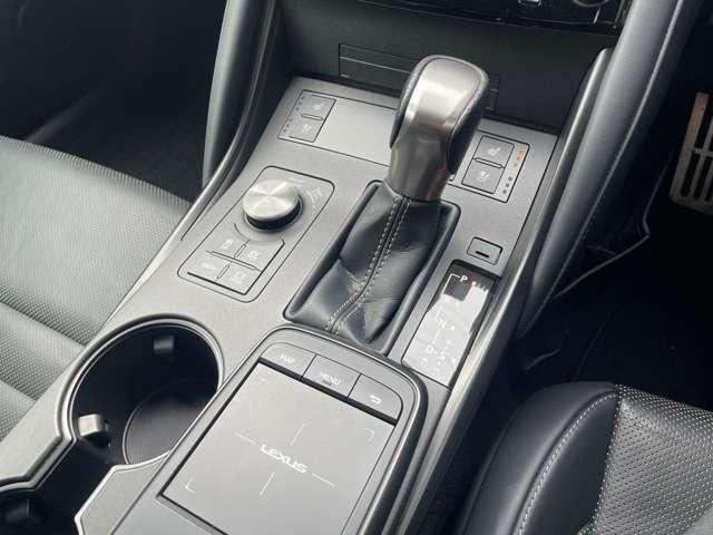 TOYOTA LEXUS IS300H AWD 2021 Image 31