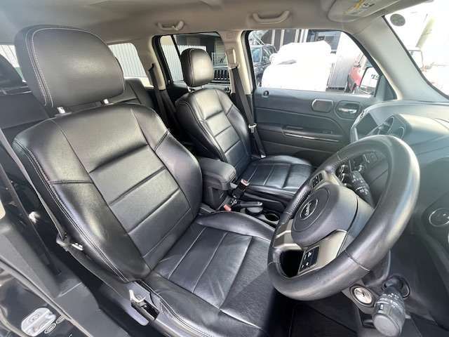 JEEP PATRIOT 2011 Image 31