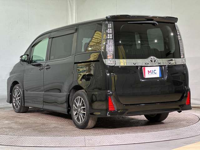 TOYOTA VOXY 2015 Image 31
