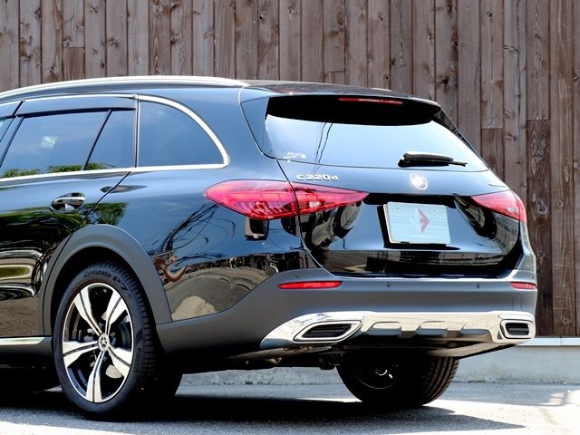 MERCEDES BENZ C CLAS 2022 Image 31