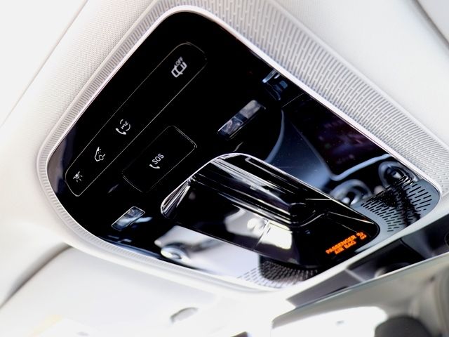 MERCEDES BENZ C CLAS 2022 Image 31