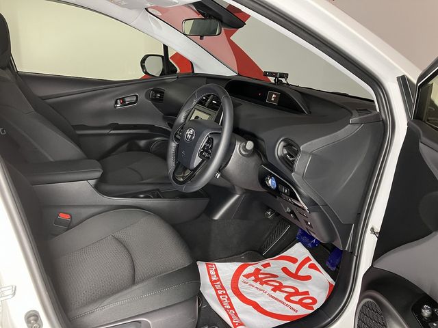 TOYOTA PRIUS 4WD 2022 Image 31