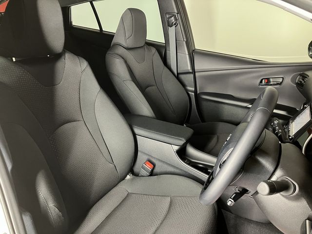 TOYOTA PRIUS 4WD 2022 Image 31