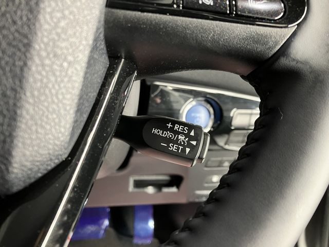 TOYOTA PRIUS 4WD 2022 Image 31