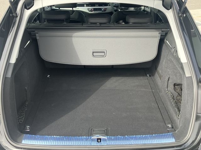 AUDI A4 ALL ROAD QU 2023 Image 31