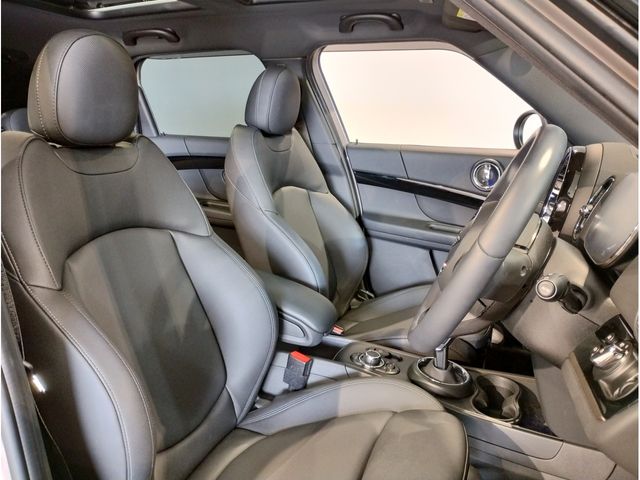 BMW MINI COOPER D CROSSO 2023 Image 31