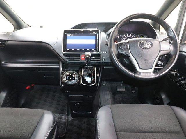 TOYOTA NOAH 2021 Image 31