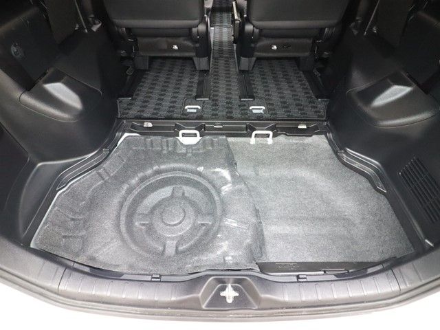 TOYOTA NOAH 2021 Image 31