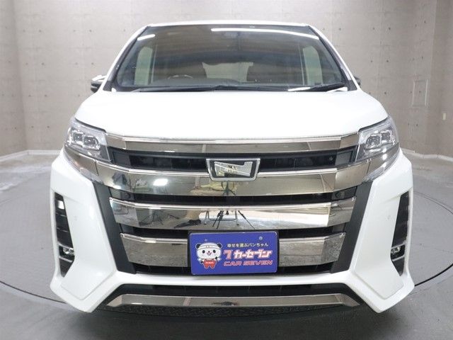 TOYOTA NOAH 2021 Image 31