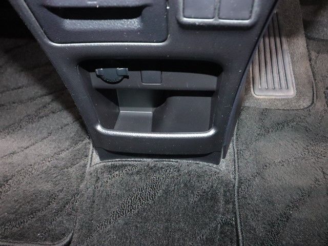 TOYOTA VOXY 2017 Image 31