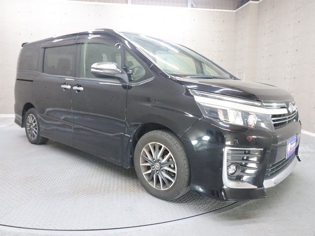 TOYOTA VOXY 2017 Image 31