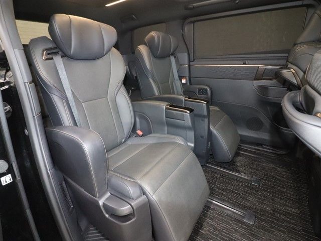 TOYOTA ALPHARD HYBRID 2023 Image 31