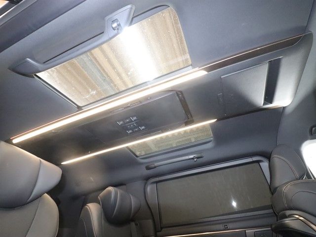 TOYOTA ALPHARD HYBRID 2023 Image 31