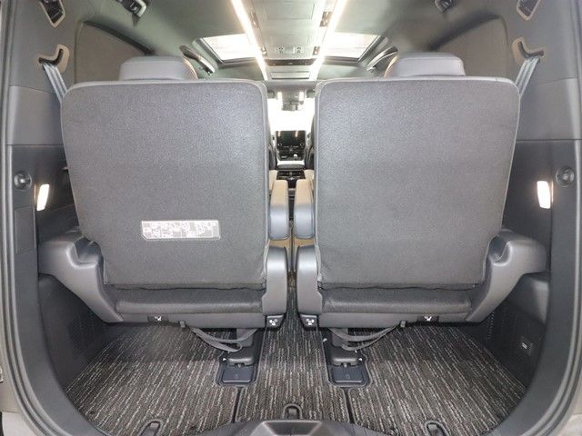 TOYOTA ALPHARD HYBRID 2023 Image 31