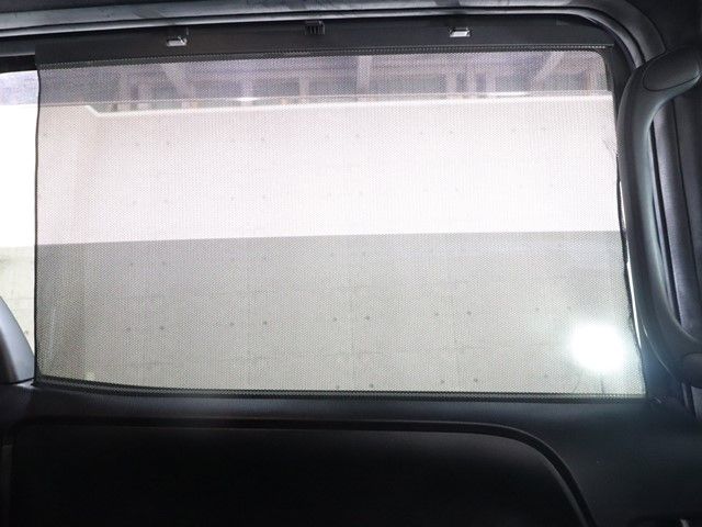 TOYOTA NOAH 2016 Image 31