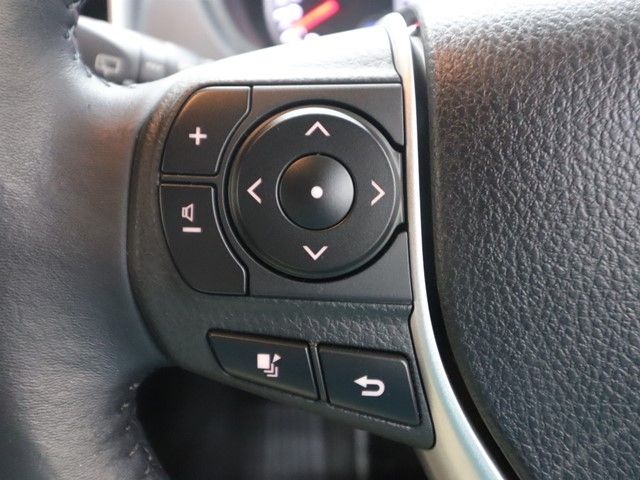 TOYOTA NOAH 2016 Image 31