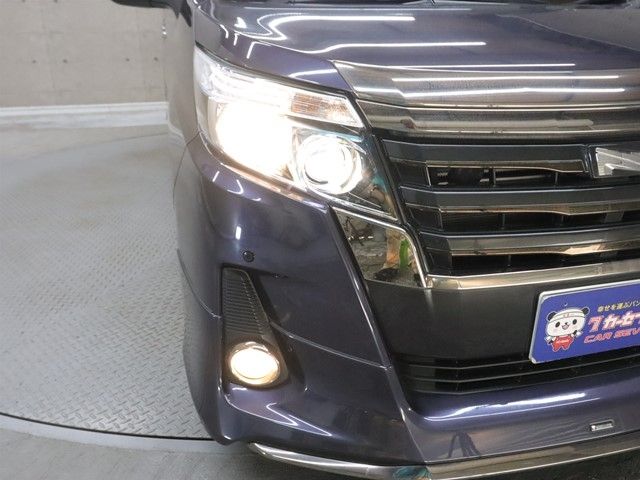 TOYOTA NOAH 2016 Image 31