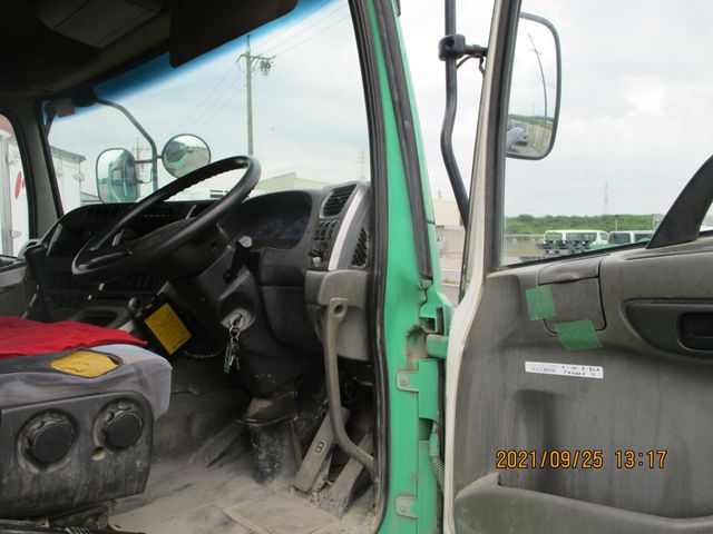 NISSAN DIESEL QUON 2008 Image 31
