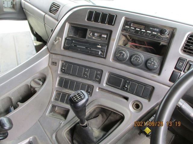 NISSAN DIESEL QUON 2008 Image 31