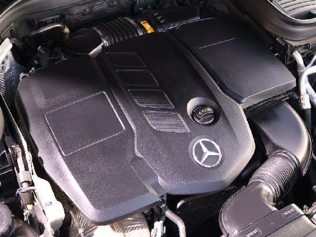 MERCEDES BENZ GLC CL 2020 Image 31