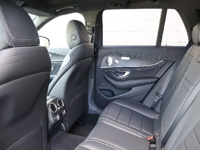 MERCEDES BENZ E CLAS 2023 Image 31