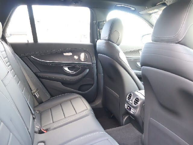 MERCEDES BENZ E CLAS 2023 Image 31