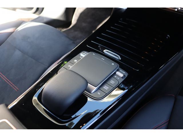 MERCEDES BENZ CLA SH 2022 Image 31