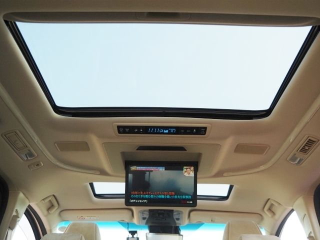 TOYOTA ALPHARD HYBRID 4WD 2022 Image 31