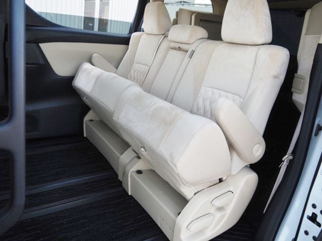 TOYOTA ALPHARD HYBRID 4WD 2022 Image 31