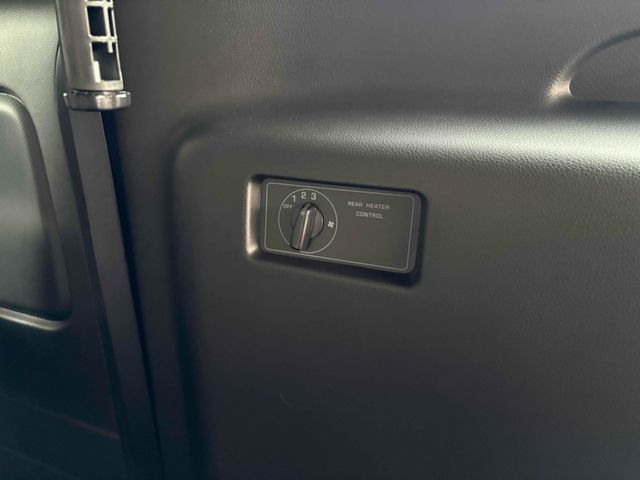 NISSAN CARAVAN VAN 4WD 2026 Image 31