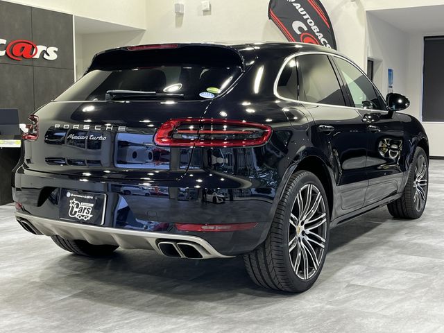 PORSCHE MACAN 2016 Image 31